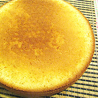 Остужаем апельсиновый бисквит для торта - фото