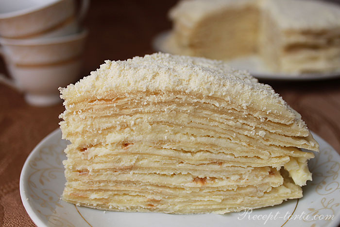 Итоговое фото торта Наполеон,приготовленного на сковороде