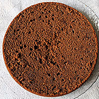 Нарезаем бисквит для торта 5 копеек - фото