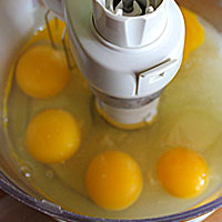 Яйца для торта Рижанка - фото