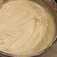 Заварной сметанный крем с маслом - фото