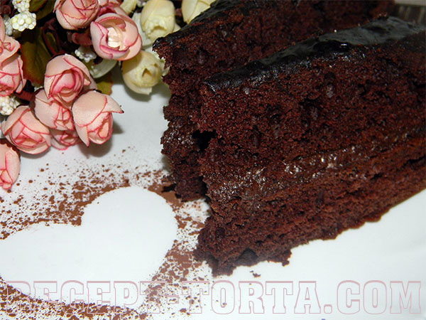 Шоколадный торт – простой рецепт - фото